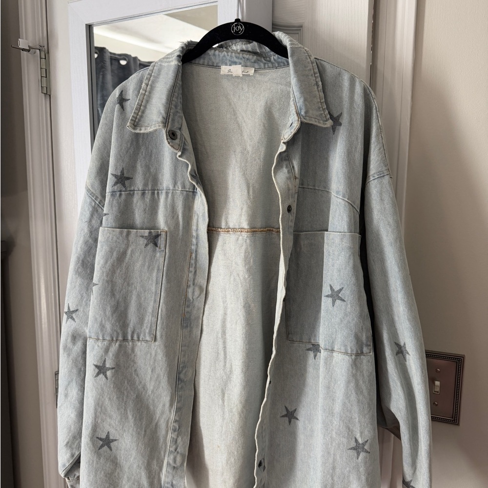 BUCKETLIST Light Wash Denim Jacket with Star Print